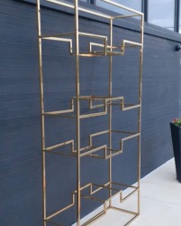 8E72B47E F02A 40F7 BA8D D119A1058A5B 354346280 24K Gold Dessert Rack
