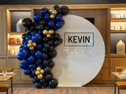 C88DF540 85E5 4444 B69C 34D04E02AB78 571226185 White Round Acrylic Backdrop Wall