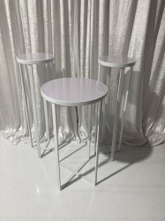 D60B6AF2 ED96 4E78 B1DB 96A81EA6B7A3 89400569 3pcs White Frame Pedestals