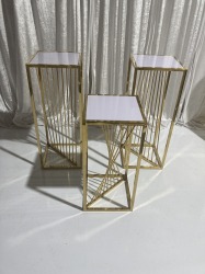 DC11FBEB CD29 4F29 BE83 4B5FAB203AC0 120612549 3pcs Gold Helix Pedestal