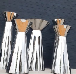 E4548D9F B044 4574 8E2E 6A8C07C996B6 624326887 5pcs Platinum Mirror Mushroom Pedestals