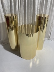 File 013 645834414 3pcs Gold Cylinder Pedestals